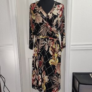 Elegant Floral Long Sleeve Dress - Black and Red